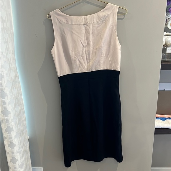 H&M embellished tiered midi dress - Picture 3 of 6